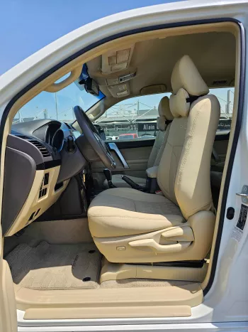 TOYOTA PRADO GXR 2.7L V4 4WD WHITE 2017 MODEL YEAR 