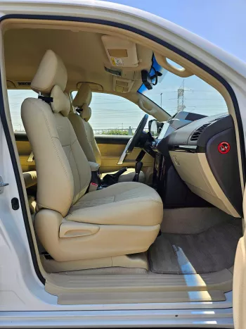 TOYOTA PRADO GXR 2.7L V4 4WD WHITE 2017 MODEL YEAR 