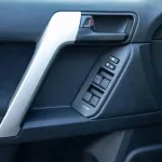 2023 Toyota Prado 2.8 TXL DR D CB SR - Grey inside Black - Thumbnail 11