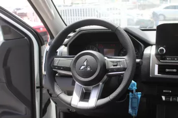 MITSUBISHI L200 2.4L PETROL 2024 MODEL YEAR WHITE