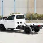 2023 Toyota Hilux 4X2 2.7 Chassis Cab MT - Super White inside Red - Thumbnail 4