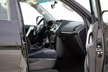 2023 Toyota Prado 2.7 TX G SF - Attitude Black inside Black