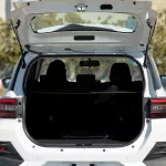 2023 Toyota Raize 1.0Turbo G - White Black Dual Ton inside Black - Thumbnail 5