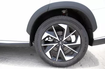 2024 Kaiyi X7 2.0 SUV 7S Limited - White inside Black