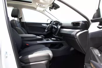 2024 Kaiyi X7 2.0 SUV 7S Limited - White inside Black