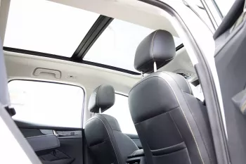 2024 Kaiyi X7 2.0 SUV 7S Limited - White inside Black
