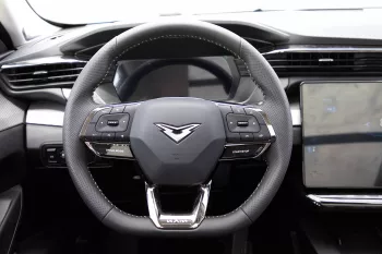 2024 Kaiyi X7 2.0 SUV 7S Limited - White inside Black
