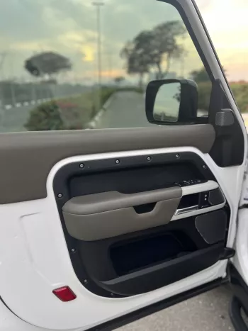 LAND ROVER DEFENDER HSE P90 GCC SPECS 2022 MODEL YEAR 
