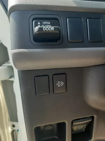2024 TOYOTA COASTER 2.8L DIESEL 23 SEATER AUTO - 3 PIN SEAT BELT