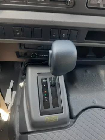 2024 TOYOTA COASTER 2.8L DIESEL 23 SEATER AUTO - 3 PIN SEAT BELT