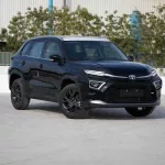 2023 Toyota Urban Cruiser 1.5 GLX - Pearl Black inside Ivory - Thumbnail 2