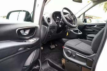 2018 Mercede Benz MBZ 2.0L 4X2 VITO TOURER 121 VTB E 18 ES - White inside Black