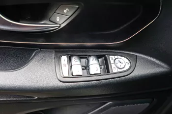 2018 Mercede Benz MBZ 2.0L 4X2 VITO TOURER 121 VTB E 18 ES - White inside Black
