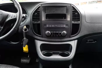2018 Mercede Benz MBZ 2.0L 4X2 VITO TOURER 121 VTB E 18 ES - White inside Black
