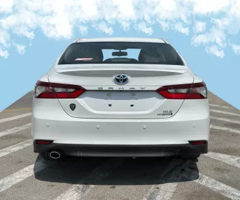 Toyota Camry GLE 2.5L Hybrid FWD 2024 Model Year