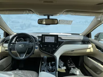 Toyota Camry GLE 2.5L Hybrid FWD 2024 Model Year