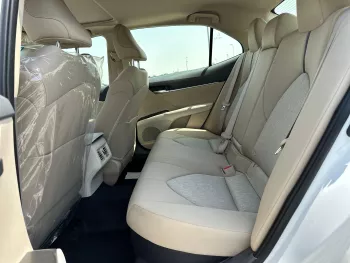 Toyota Camry GLE 2.5L Hybrid FWD 2024 Model Year
