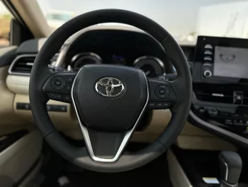 Toyota Camry GLE 2.5L Hybrid FWD 2024 Model Year