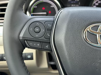 Toyota Camry GLE 2.5L Hybrid FWD 2024 Model Year