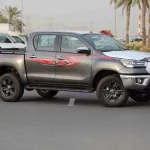 2023 Toyota Hilux 4x4 DC 2.8 - Grey inside Maroon - Thumbnail 2