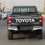 2023 Toyota Hilux 4x4 DC 2.8 - Grey inside Maroon - Thumbnail 4