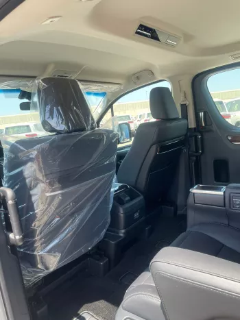 TOYOTA GRANDVIA 3.5L V6 PETROL PREMIUM AUTO 2023 MODEL YEAR