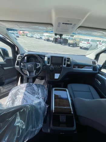 TOYOTA GRANDVIA 3.5L V6 PETROL PREMIUM AUTO 2023 MODEL YEAR