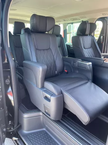 TOYOTA GRANDVIA 3.5L V6 PETROL PREMIUM AUTO 2023 MODEL YEAR