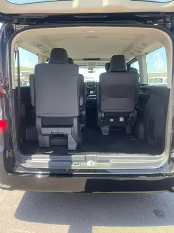 TOYOTA GRANDVIA 3.5L V6 PETROL PREMIUM AUTO 2023 MODEL YEAR