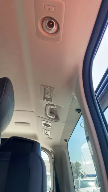 TOYOTA GRANDVIA 3.5L V6 PETROL PREMIUM AUTO 2023 MODEL YEAR