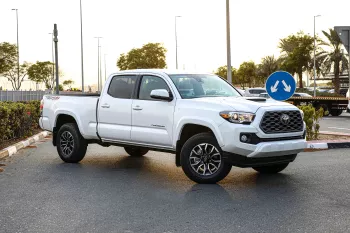 2022 Toyota Tacoma 3.5 TRD SPORT - White inside Black