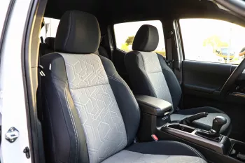 2022 Toyota Tacoma 3.5 TRD SPORT - White inside Black