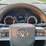 TOYOTA LANDCRUISER VXR TWINTURBO 2022 MODEL GCC SPECS UNDER WARRANTY AND SERVICE CONTRACT - Thumbnail 4