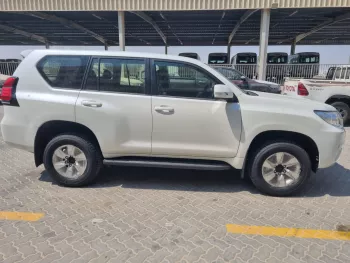 TOYOTA PRADO 150 2.7L PETROL TX BASE 2023 MODEL YEAR