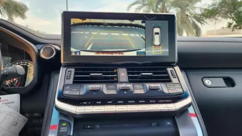 TOYOTA LANDCRUISER VXR TWINTURBO 2022 MODEL GCC SPECS UNDER WARRANTY AND SERVICE CONTRACT