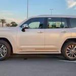TOYOTA LANDCRUISER VXR TWINTURBO 2022 MODEL GCC SPECS UNDER WARRANTY AND SERVICE CONTRACT - Thumbnail 16