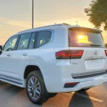 TOYOTA LANDCRUISER VXR TWINTURBO 2022 MODEL GCC SPECS UNDER WARRANTY AND SERVICE CONTRACT - Thumbnail 18