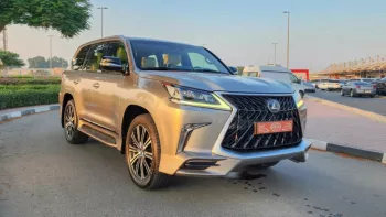 LEXUS LX 570 SPORT PLATINUM SIGNATURE KIT GCC SPECS 2017 MODEL SILVER COLOUR