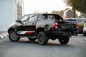 2023 Toyota Hilux 4x4 DC 2.8 GR Sport - Black inside Black