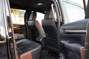 2023 Toyota Hilux 4x4 DC 2.8 GR Sport - Black inside Black