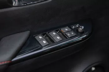 2023 Toyota Hilux 4x4 DC 2.8 GR Sport - Black inside Black