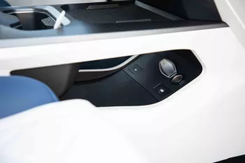 2024 Kaiyi X7 1.6 Flagship - White inside Blue