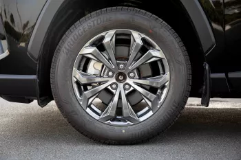 2023 Toyota Rav4 2.5 4x4 HI - Black inside Grey & White