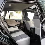 2023 Toyota Rav4 2.5 4x4 HI - Black inside Grey & White - Thumbnail 9