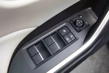2023 Toyota Rav4 2.5 4x4 HI - Black inside Grey & White