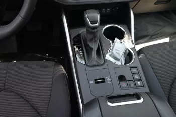 2024 MODEL TOYOTA HIGHLANDER GLE HYBRID 2.5L 7-SEATER AUTOMATIC 