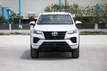 2023 Toyota Fortuner 2.7 4X4 Low 17 AL - White Pearl inside Chamois