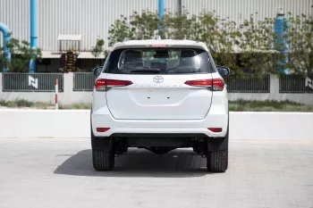 2023 Toyota Fortuner 2.7 4X4 Low 17 AL - White Pearl inside Chamois