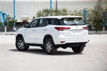 2023 Toyota Fortuner 2.7 4X4 Low 17 AL - White Pearl inside Chamois