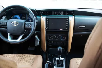 2023 Toyota Fortuner 2.7 4X4 Low 17 AL - White Pearl inside Chamois